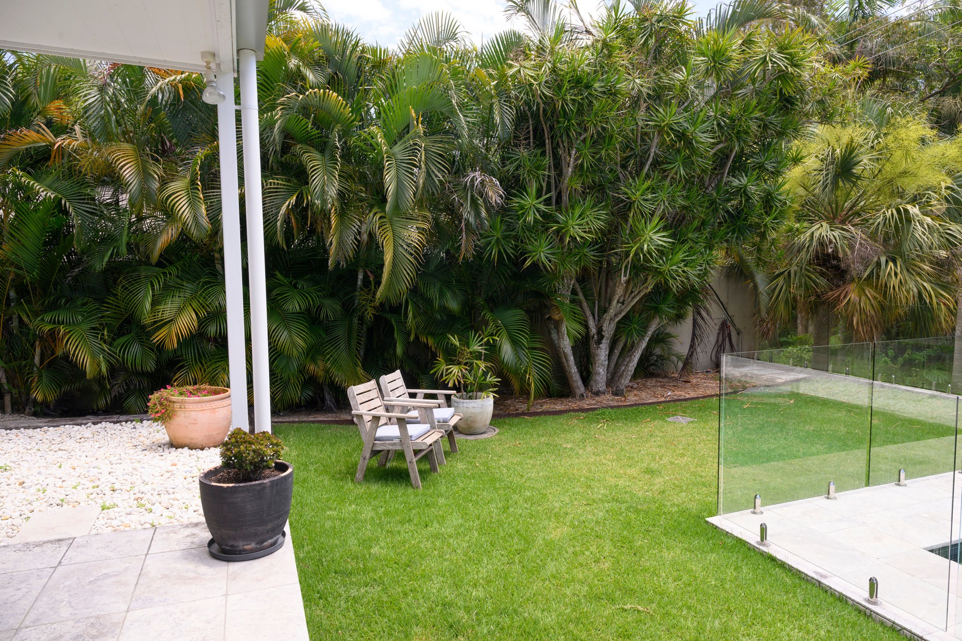 Patio and back yard, Byron Bay home in New South Wales